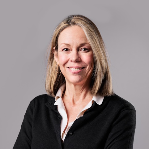 Professional Headshot of Amy Yancey