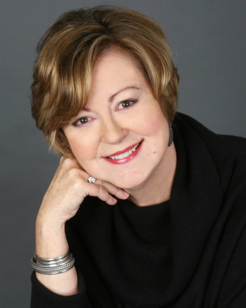 Julie Wood headshot
