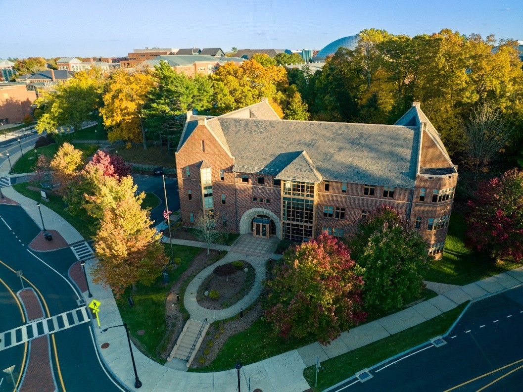 Because of UConn Campaign Crosses $900M Mark in Biggest Fundraising Year in History